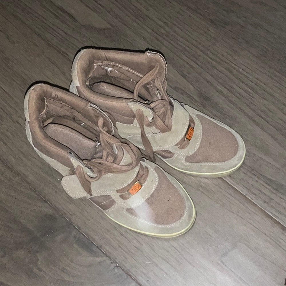 Brown wedge sneakers